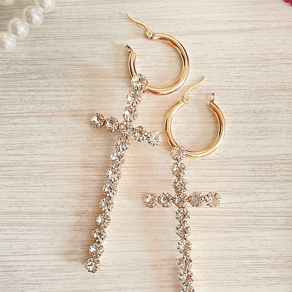 Cross Hoop Earrings x Gold Diamond - Picture 2 of 3